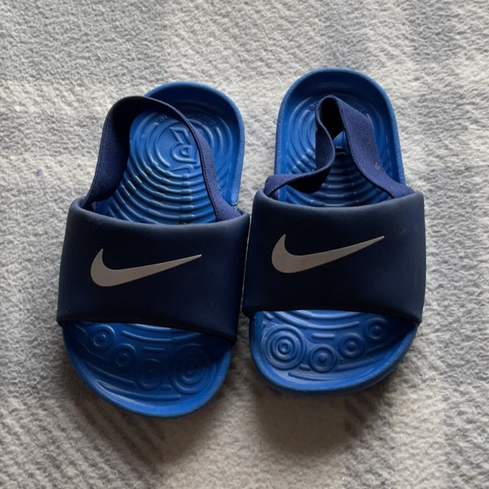 Baby Nike Slides💙